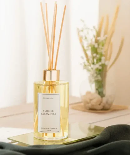 Difusor de Ambiente Flor de Laranjeira Candle & Co. 250ml - Image 2