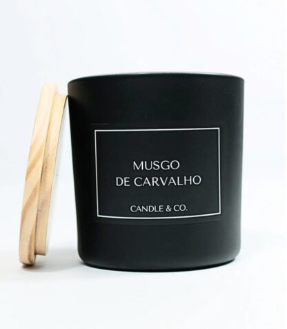 Vela Perfumada Musgo de Carvalho Candle & Co. 200g - Image 2