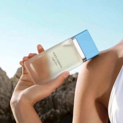Perfume Feminino Light Blue Dolce & Gabbana Eau de Toilette NEW - Image 3