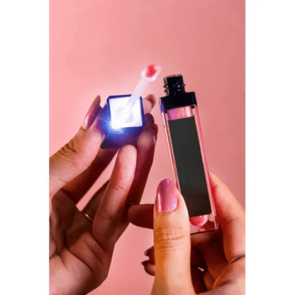 Gloss Labial com Led Alice Academy - Image 2